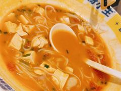 -粉小主·贵州酸汤牛肉粉(南京仙林金鹰店)