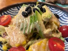 牛油果色拉-鳥炭·烧鸟YaKiToRi深夜食堂(陆家嘴店)