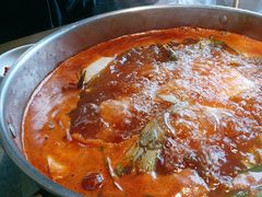 -野山舂·贵州现舂酸汤牛肉(民生路店)