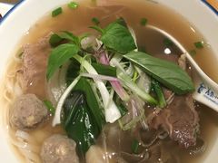 -美奈小馆·越南料理(中航城君尚购物中心店)