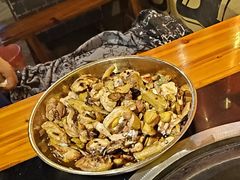 -山城柴火鸡·全鸡宴·跳水蛙(五小区店)