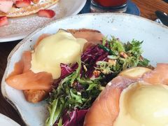 -ROAST coffee & eatery