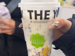 -一只酸奶牛(洪崖洞11楼店)