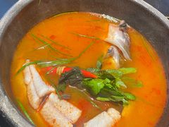 毛辣果酸汤鱼-Ameigo梅果·云贵川bistro(长宁来福士店)