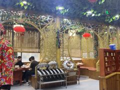 -袁小二大东北铁锅炖(吉祥村总部)