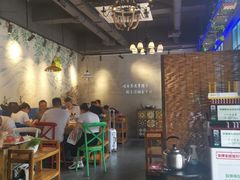 大堂-小小河边鱼(天润城店)