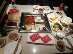 -海底捞火锅鲜切牛肉主题店(长寿路店)