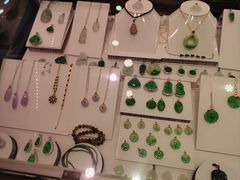 -上海跨国采购会展中心