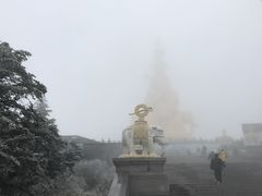 -峨嵋山金顶