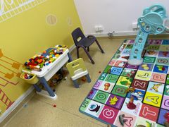 -瑞思少儿中心·少儿英语素养启蒙(勒泰直营校区)