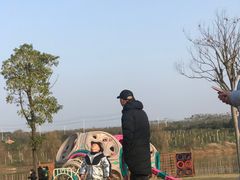 -梁子湖东篱老屋生态庄园
