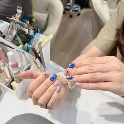 -UGIRL有个美甲