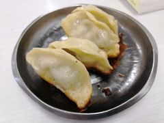 -黄阿姨锅贴大王(万航渡路店)