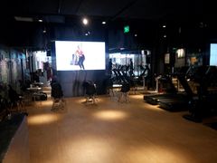 -VLines耀能运动24小时·月付制健身(京广桥店)
