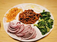 京酱肉丝-漫卷香烤鸭春饼