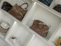 -翰皇直营洗衣洗鞋(望京鹿港店)