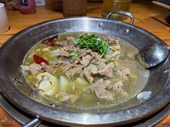 -大众跷脚牛肉馆·非遗传承单位(峨眉山店)