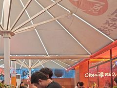 -何师烧烤Pro ·江湖川菜·小龙虾·精酿(太古里旗舰店)