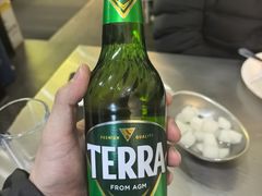 -BHC炸鸡(明洞总店)