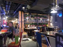大堂-大斌家串串火锅(德思勤店)