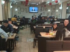 大堂-天盛海鲜烧烤大排档·本地小海鲜·牟平腿穗子(幸福店)