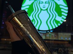 -星巴克臻选(上海长风大悦城店)