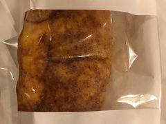 咸蛋超人-木子木水日式烫面包(世界城光谷店)
