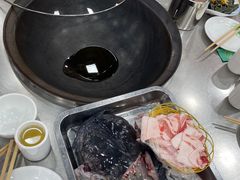 -屯老二农家铁锅炖·行业领军者(梅江店)
