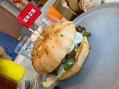 -必胜客(WOW龙盛店)