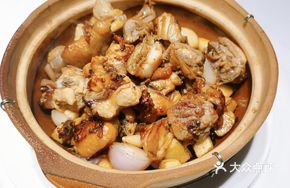 Abalone Bamboo Grove Chicken Pot