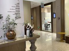 -柏乐口腔医院·舒适化无痛种植牙中心(东盟商务区院)