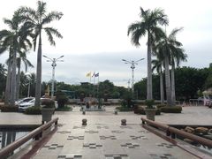 -亚龙湾亚泰商业街