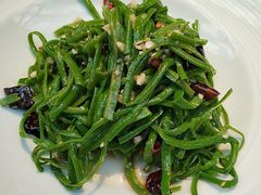 -阿瓦山寨·湘菜现炒·剁椒鱼头王(咸阳总店)