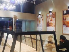 面包甜点陈列柜-爸爸糖吐司面包(南京鼓楼龙江店)