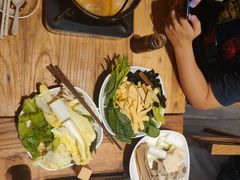 -一两饭川味素食餐厅