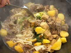 -粘豆包柴火铁锅炖