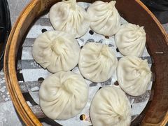 -莱莱小笼·乔艾