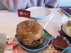 招牌秘制鸡腿堡-必胜客(桐乡吾悦广场店)