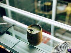 -ZING COFFEE 镜咖啡