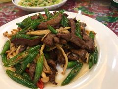 -闯关东东北农家菜(崂山石老人店)