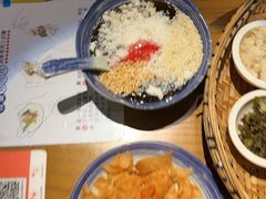 -包整·丝娃娃(一览甲秀楼风景店)