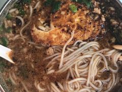 小碗米线-老仓醋米线(万达店)