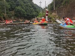 -安吉龙王山峡谷漂流
