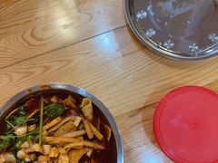 -柳州肥姨妈大骨螺蛳粉(东靖路店)