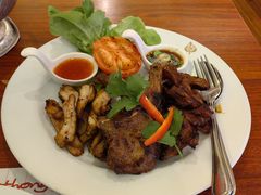 -Thai Pothong Restaurant