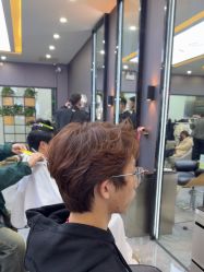 -藤野造型烫染·漂发