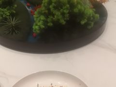 -阿瓦山寨·湘菜现炒·剁椒鱼头王(咸阳总店)
