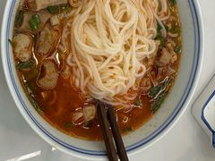 -邱芳粉店(迎宾大道旗舰店)