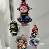 IFS国金中心DIMOO环游星海