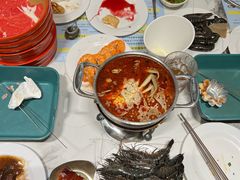 -金马门国际美食百汇(珞喻路店)
